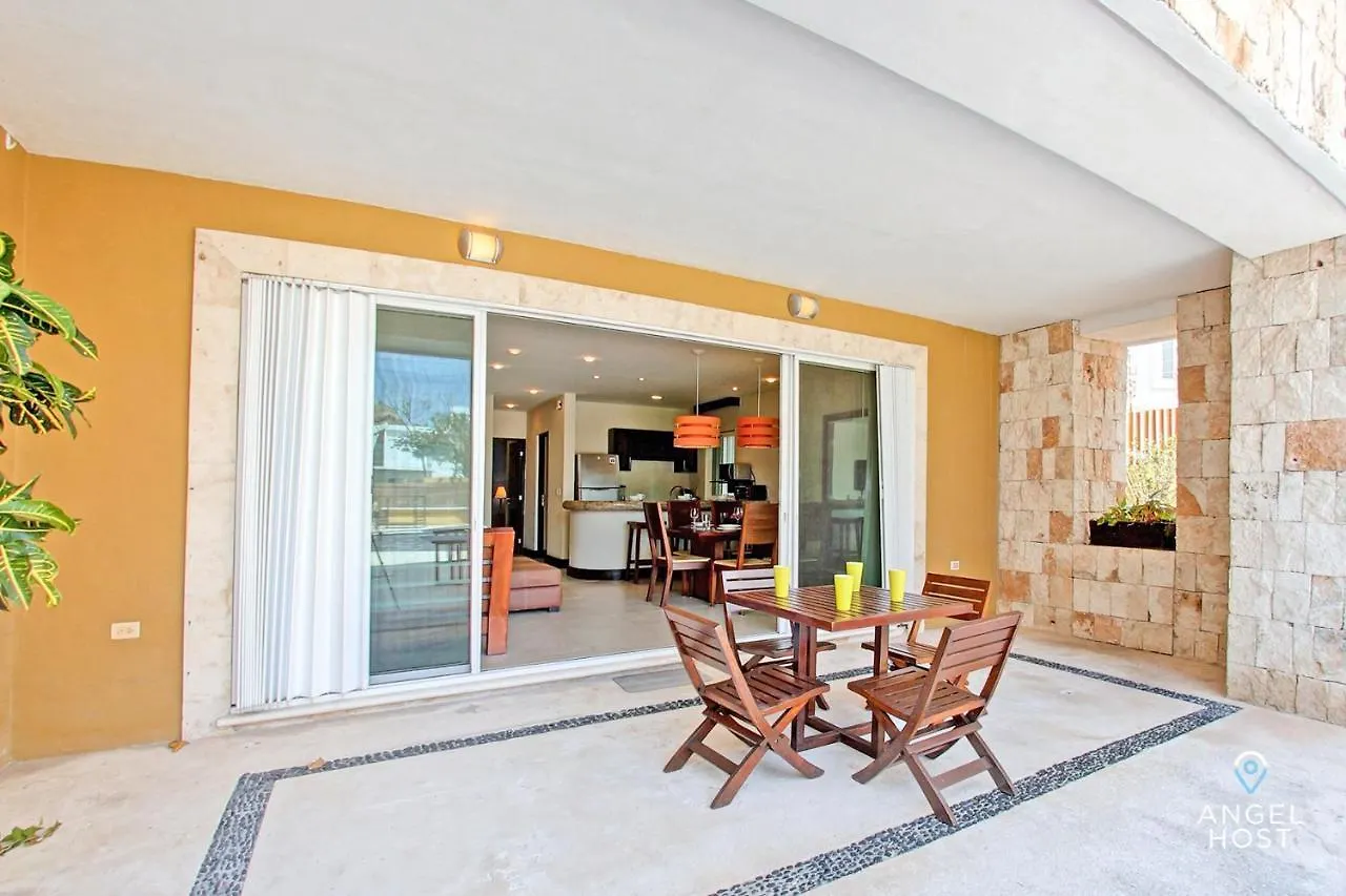 Fabulous Playa Getaway At 38Th And Beach Plus 2 Pools Onsite Playa del Carmen 0*,  Mexico