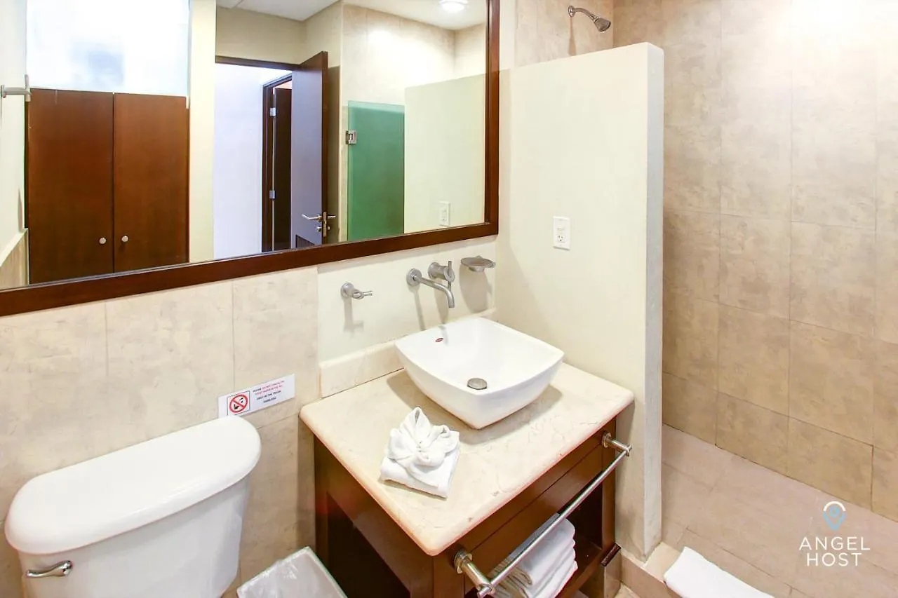 Fabulous Playa Getaway At 38Th And Beach Plus 2 Pools Onsite Playa del Carmen Mexico